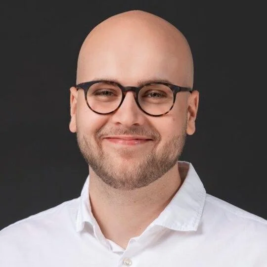 Portrait of Til Hanika